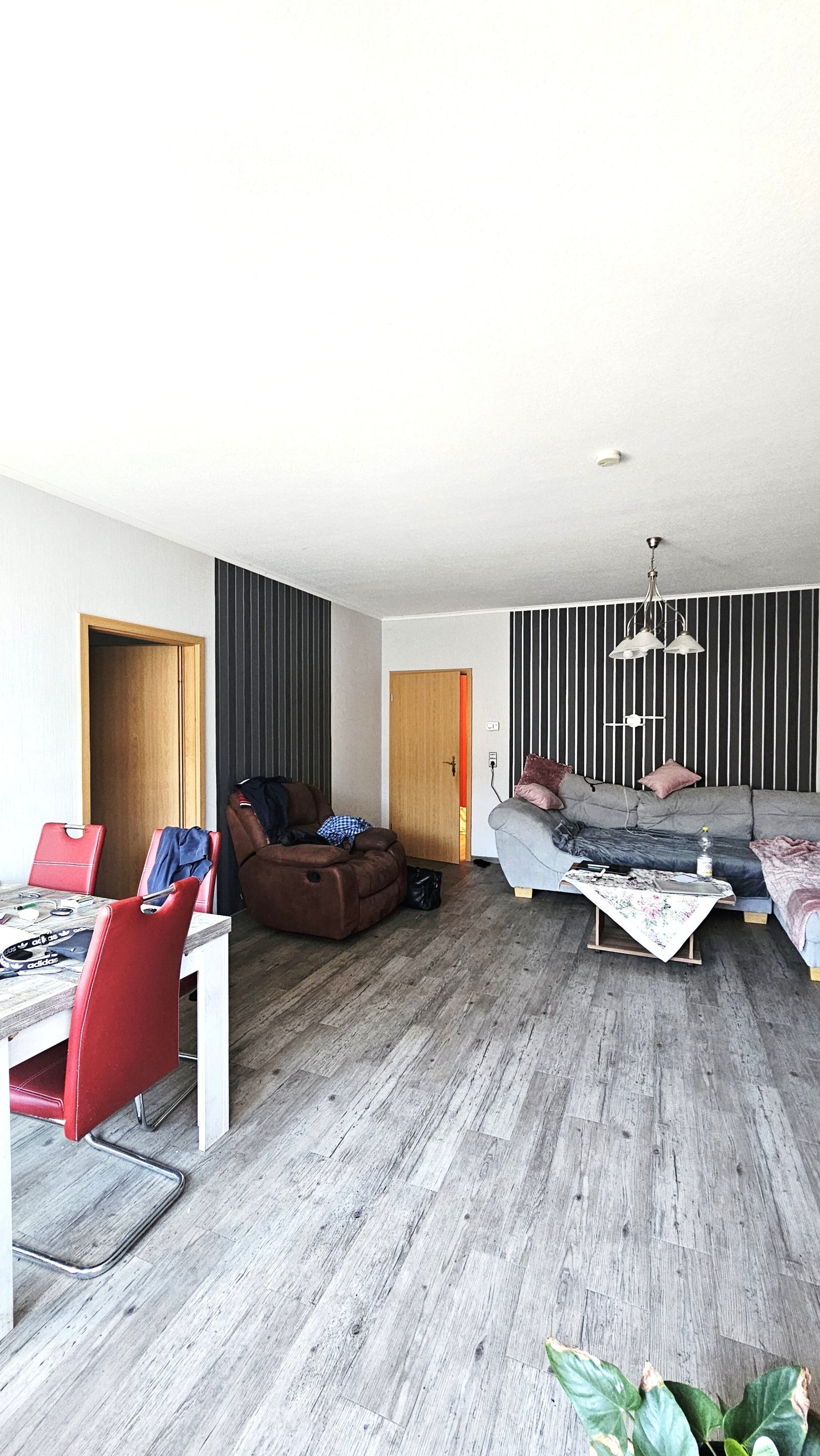 Attraktives Zweifamilienhaus in Streetz – Perfekt für Familien oder Investoren