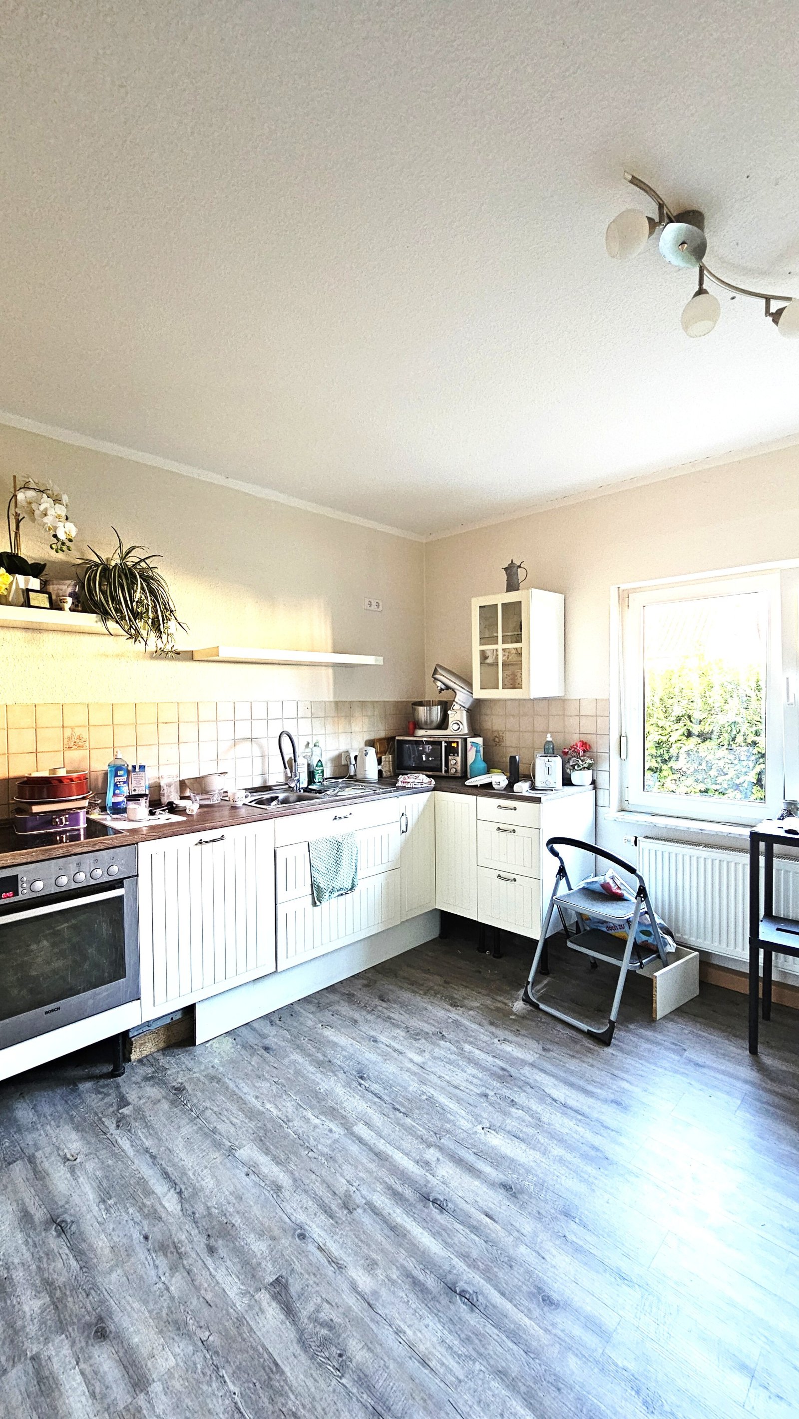 Attraktives Zweifamilienhaus in Streetz – Perfekt für Familien oder Investoren