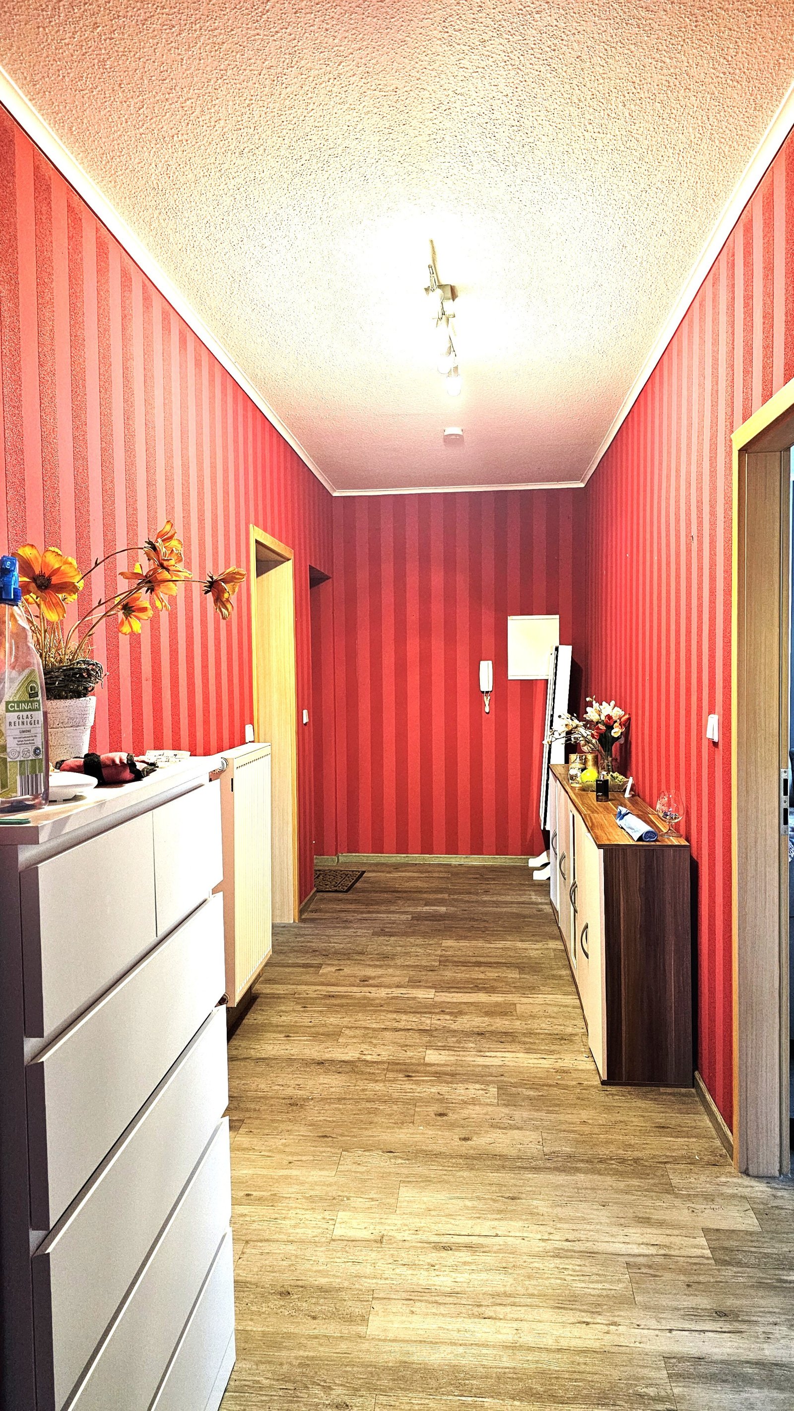 Attraktives Zweifamilienhaus in Streetz – Perfekt für Familien oder Investoren