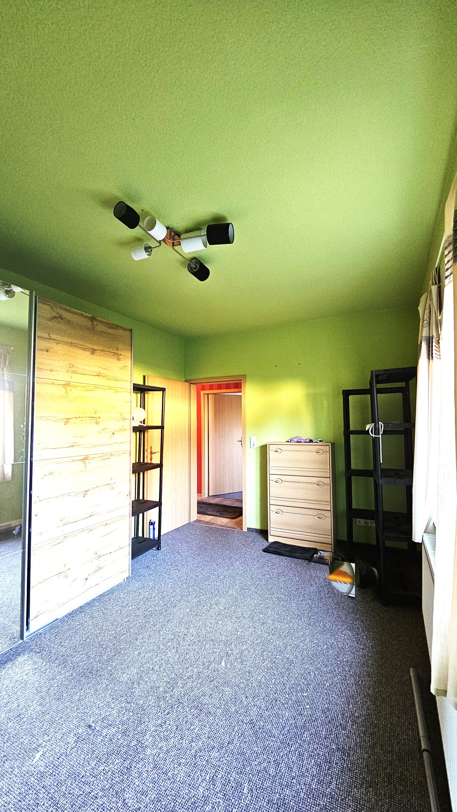 Attraktives Zweifamilienhaus in Streetz – Perfekt für Familien oder Investoren