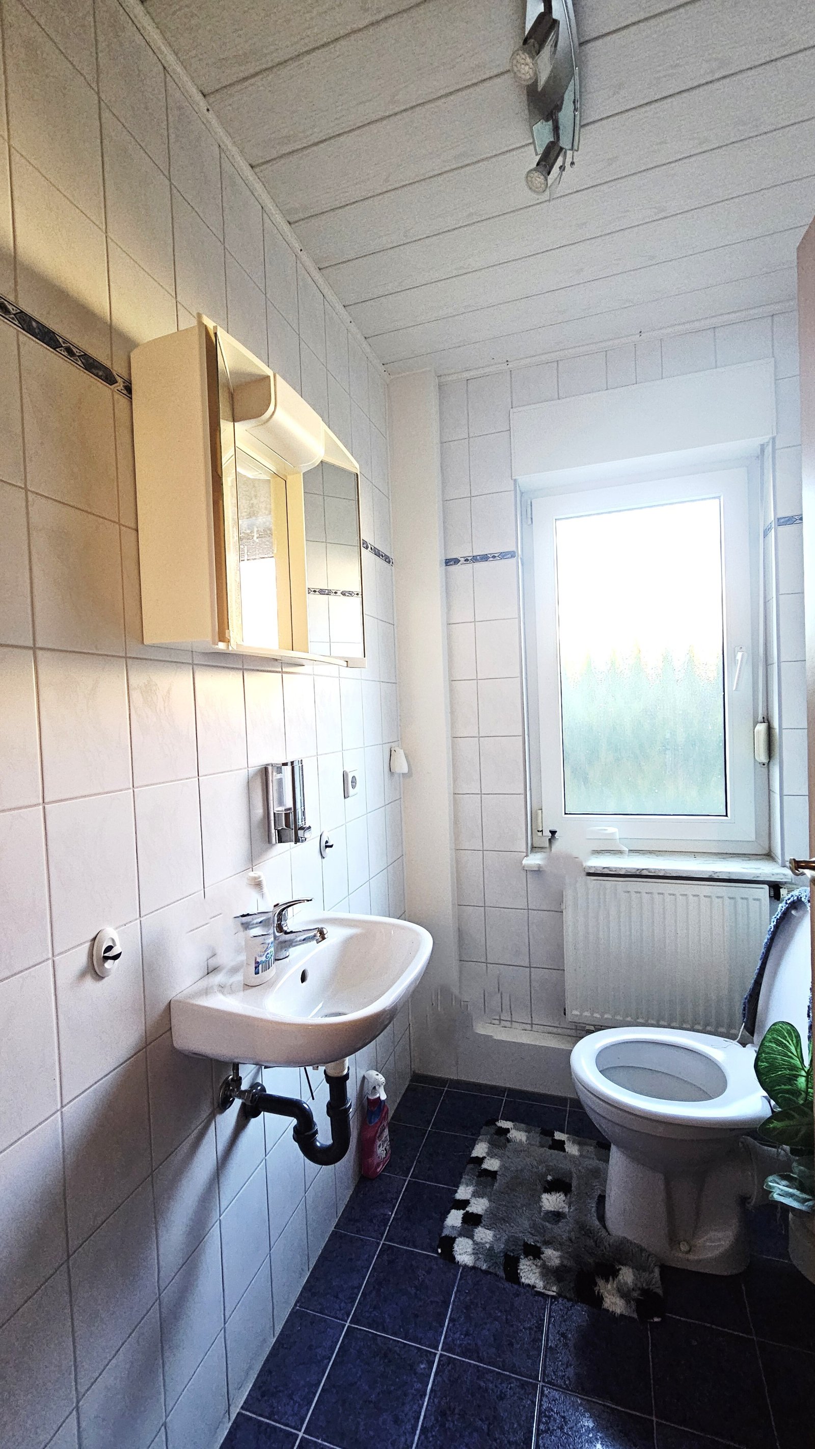 Attraktives Zweifamilienhaus in Streetz – Perfekt für Familien oder Investoren