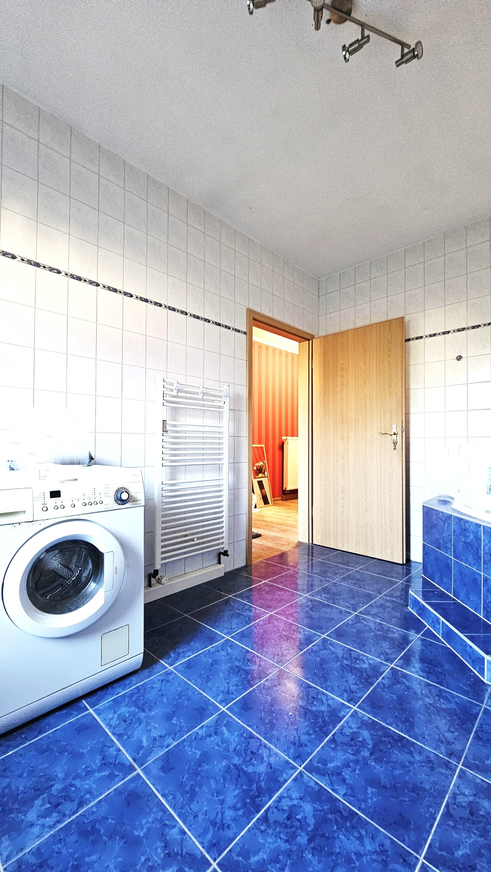 Attraktives Zweifamilienhaus in Streetz – Perfekt für Familien oder Investoren