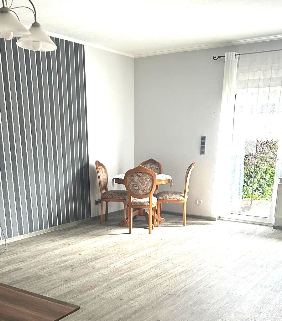 Attraktives Zweifamilienhaus in Streetz – Perfekt für Familien oder Investoren