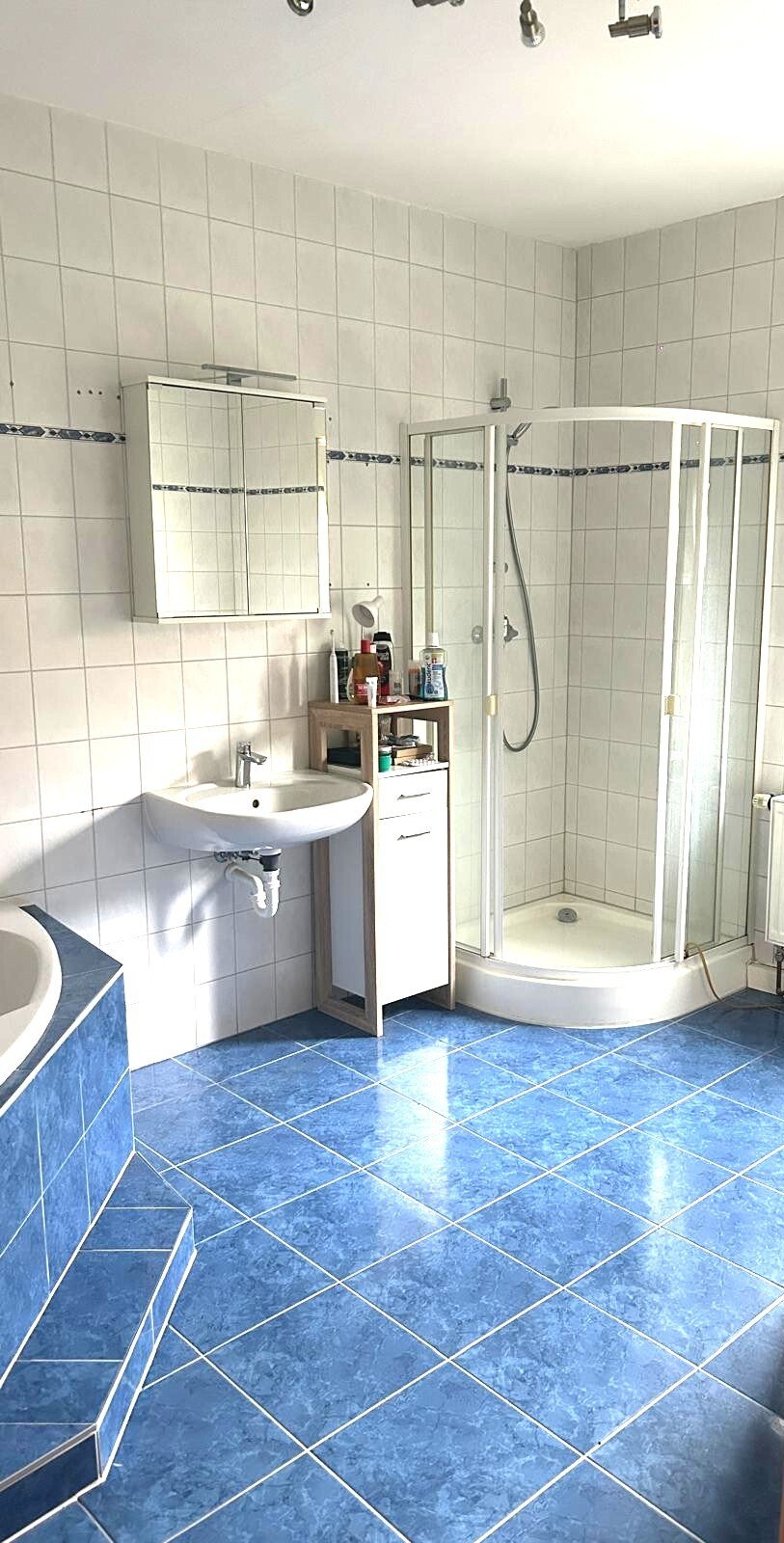 Attraktives Zweifamilienhaus in Streetz – Perfekt für Familien oder Investoren