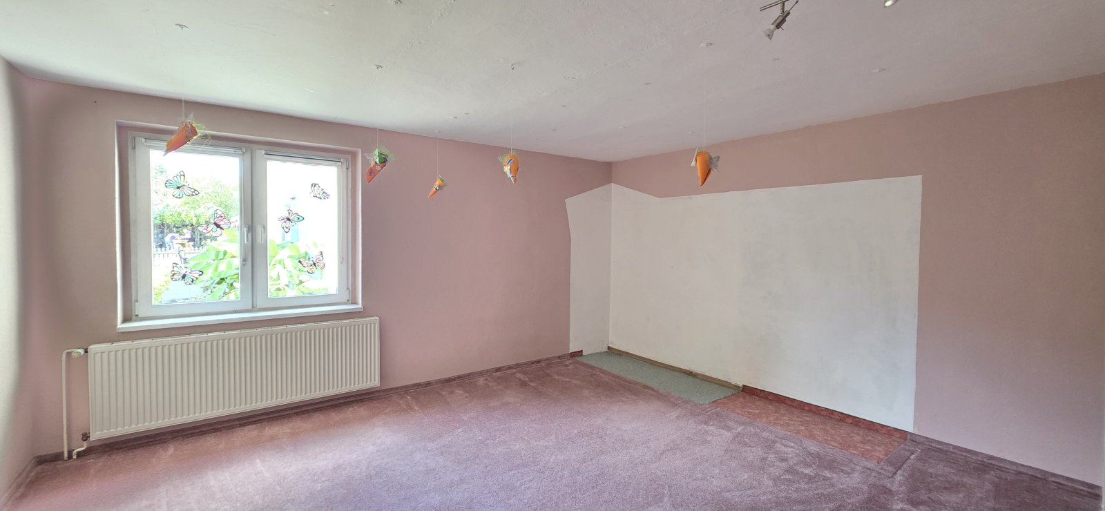 Naturnahes Wohnen auf 1813 m²Grundstück –Einfamilienhaus in Schlaitz