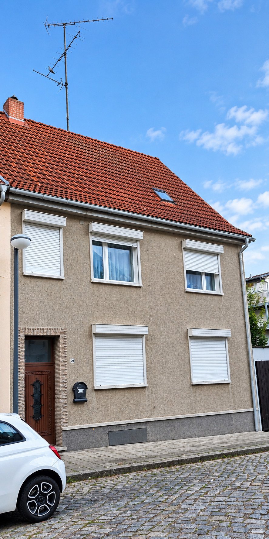 Reihenendhaus in guter Lage – Ihr Sanierungsprojekt mit Potenzial in Coswig 