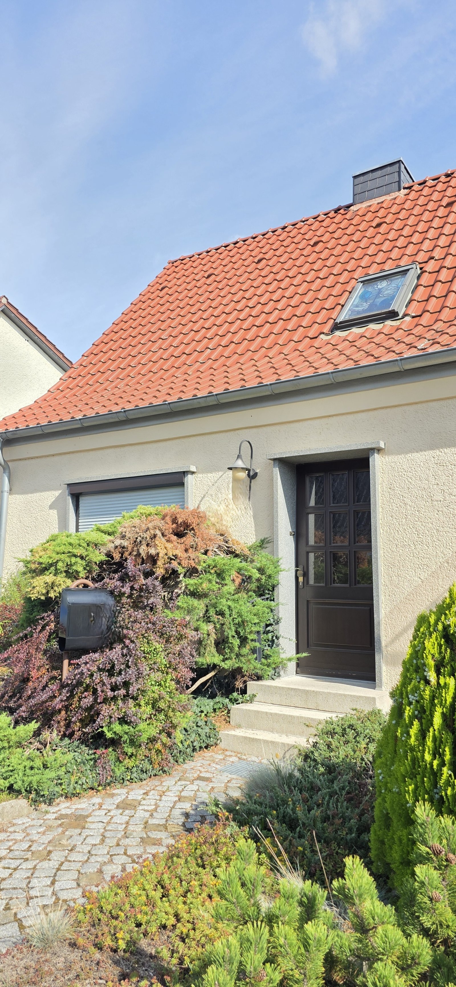 Ihr Zuhause mit Herz – Doppelhaushälfte in Roßlau mit Gartenidylle und Garage 